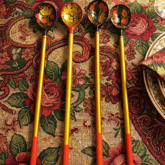 Vintage Russian Khokhloma Hand Painted Wooden Spoons Long Handles Set of 4 Used - Picture 1 of 8